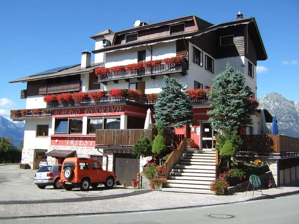 Albergo Trieste Tambre dʼAlpago 0*,  Italia