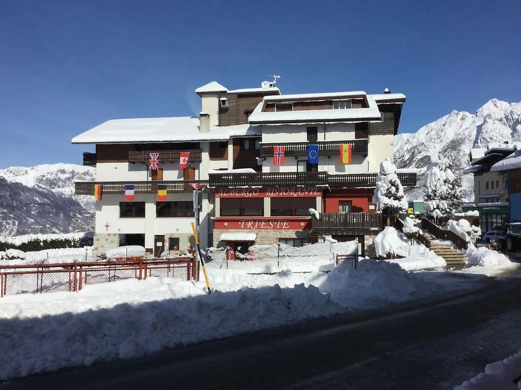 Albergo Trieste Tambre dʼAlpago 0*,  Italia